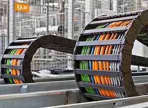 e-chains with cables in the test laboratory