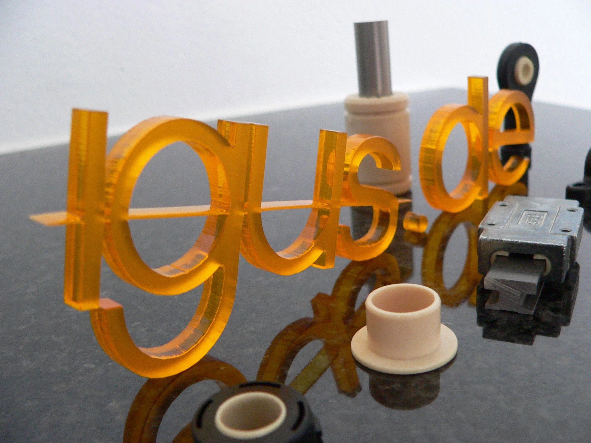 Laser cutting machine