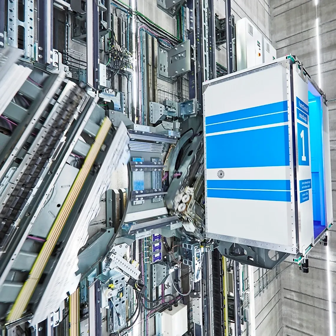 3D printed sliders in rope-free lift