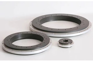 Sliding slewing ring bearings