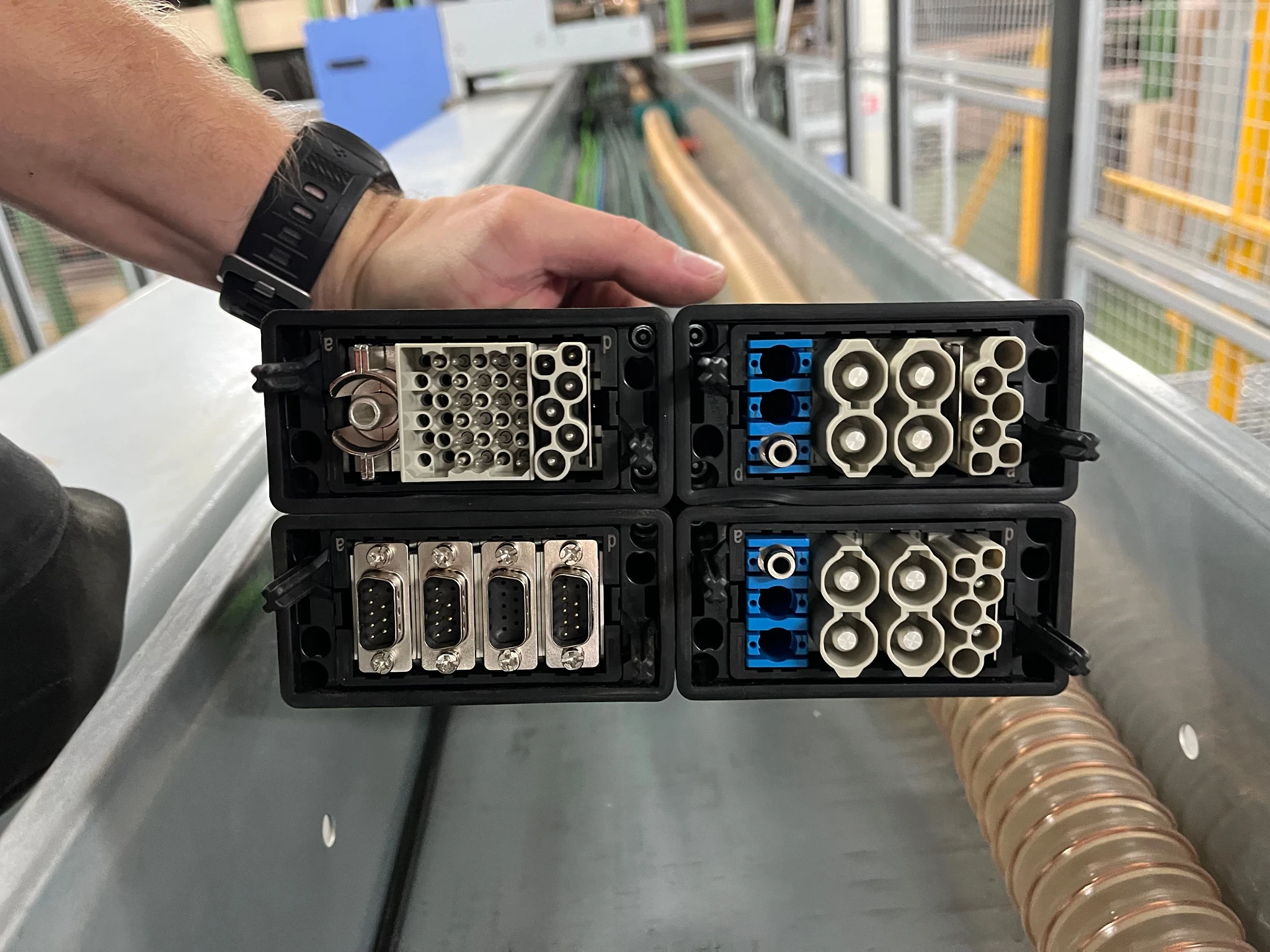 Modules Connect furniture production