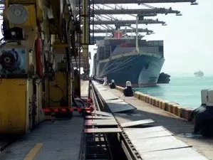 Los costosos apagones y tiempos de parada pueden evitarse gracias a los robustos sistemas de cadena de energía de igus®