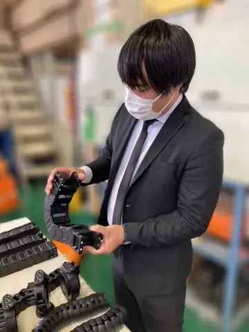 社員インタビュー　e-chain systems®営業部　仕事の様子