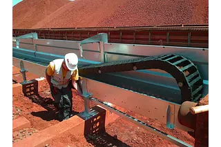 Version as roller chain