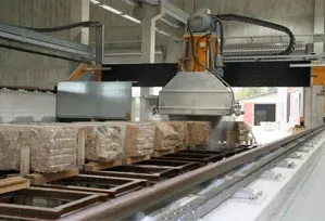 Zařízení na řezání kamene