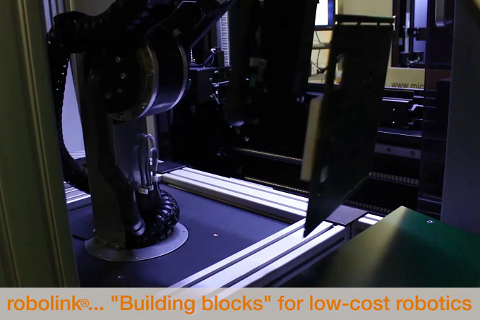 Robot Loading Engine Block Loading and unloading robot for PCBs