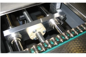 anti-backlash lead screw nut