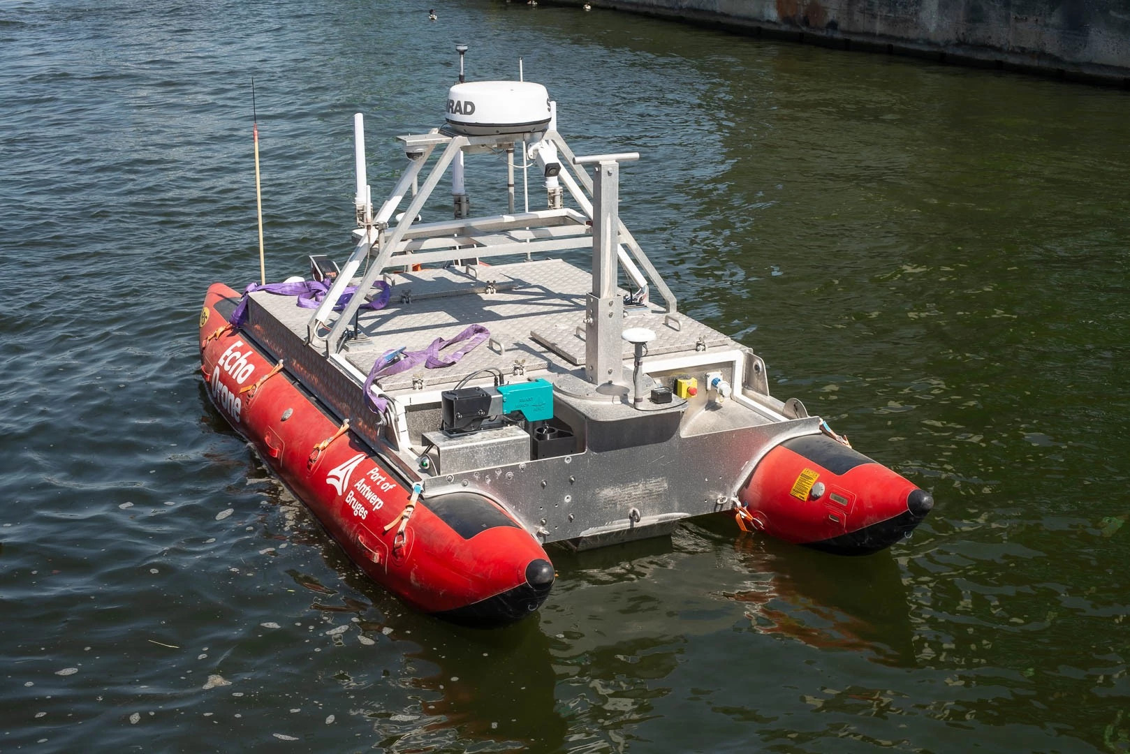 Autonomous inspection boat for the Port of Antwerp-Bruges