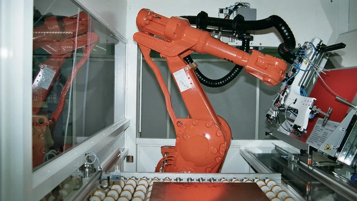 Robot with energy chain