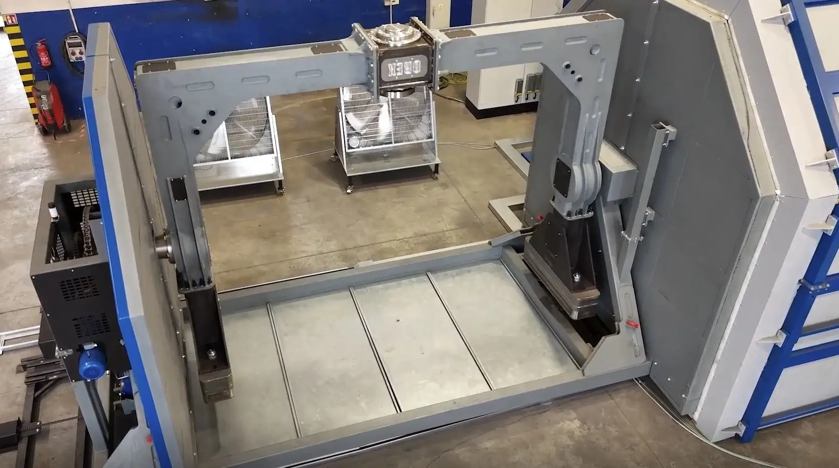 OREX - maszyny do rotomouldingu