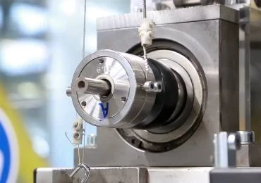 Friction test rotating