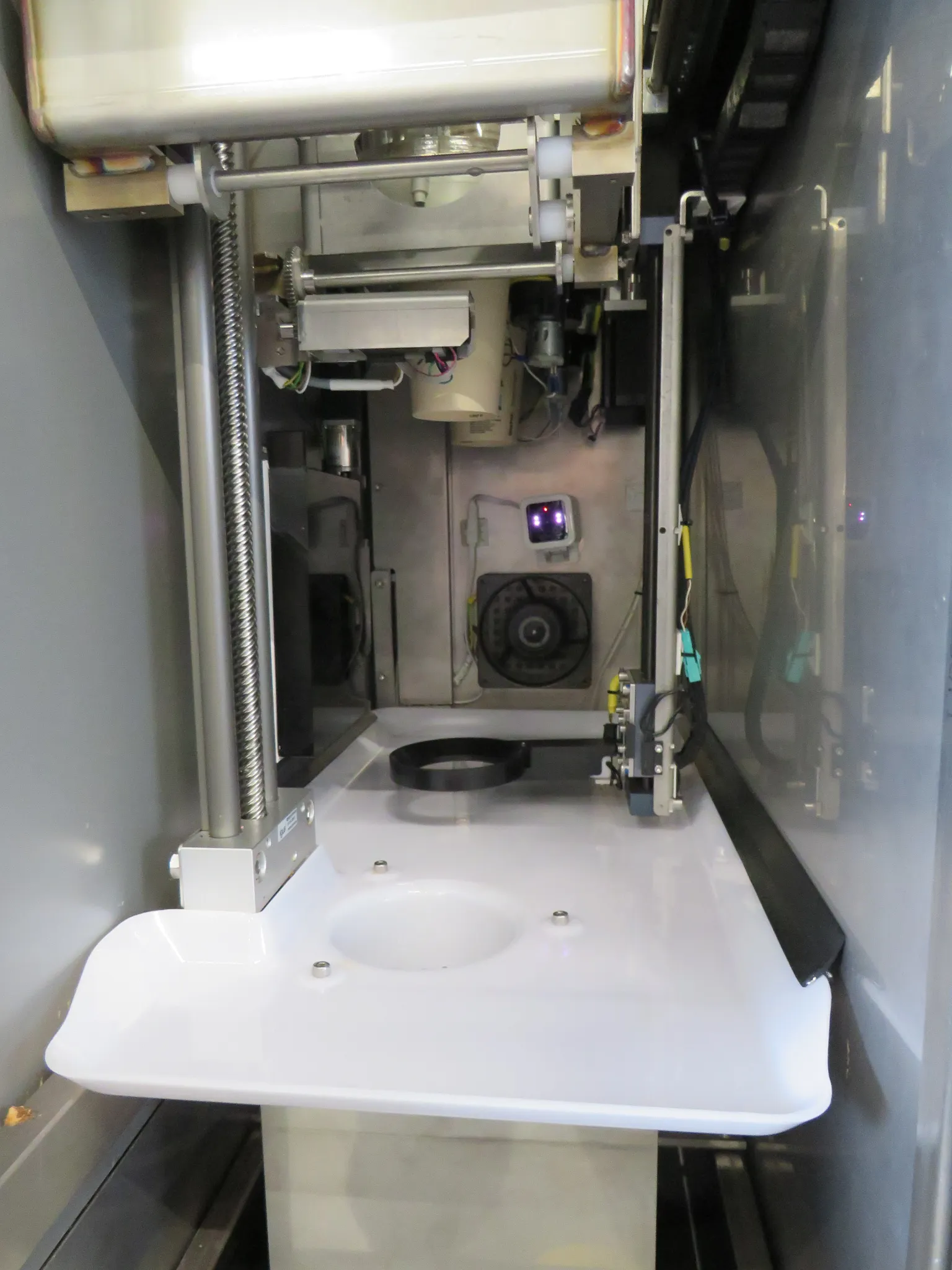 robotic vending machine