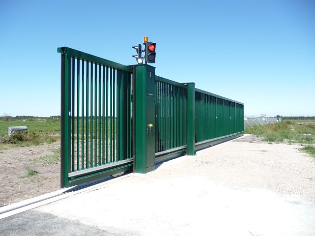 Gate Design Fail Fail-safe cable guidance for sliding gates | igus®