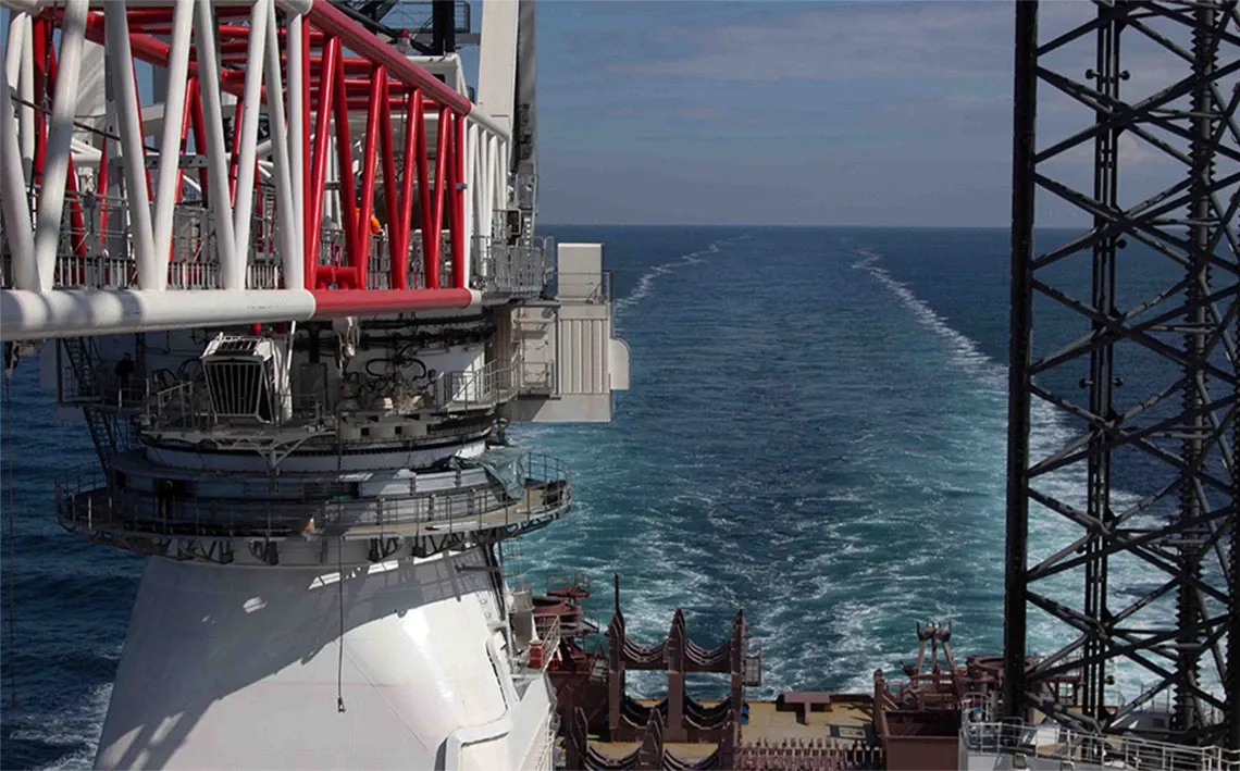 energy chain for heavy-duty ship cranes