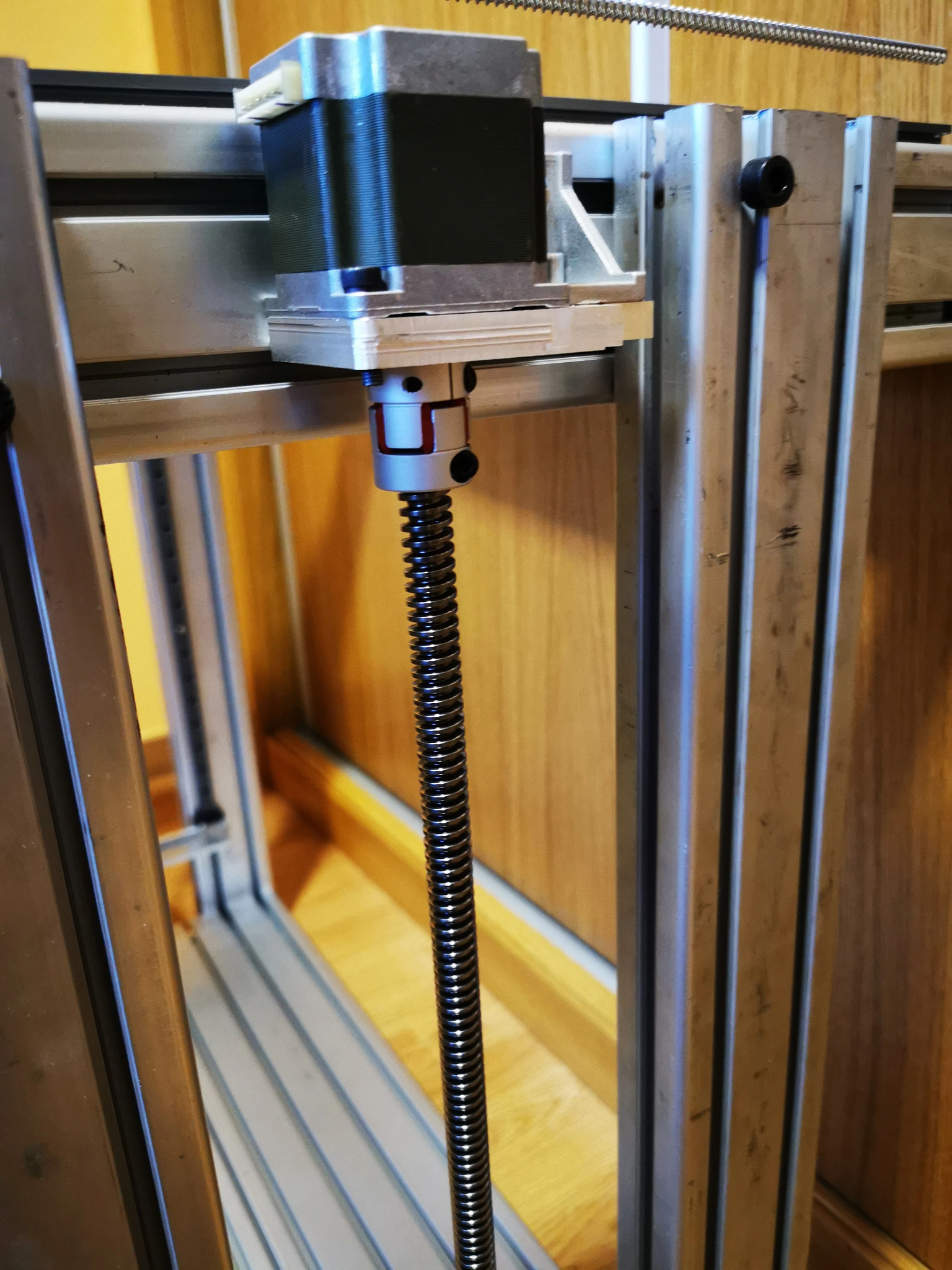 Vis filetées et axes linéaires pour imprimante 3D