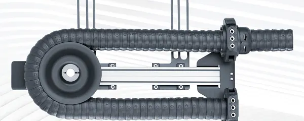 Robot Dresspack Retraction Systems for triflex® R | igus® | igus Canada