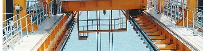 Container Crane with Long-Traveling e-chain