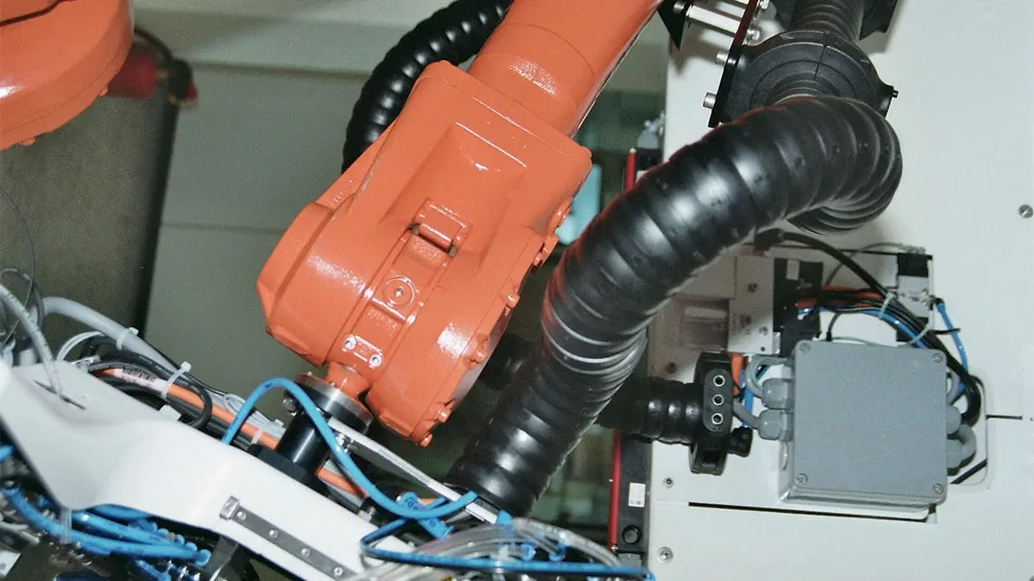 Gripper with triflex R energy chain 