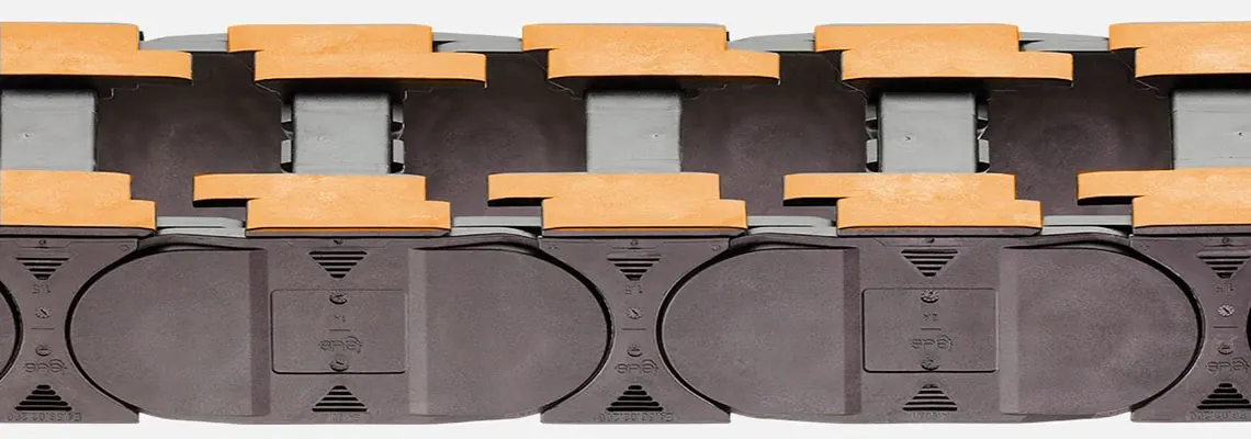 E4.1 — ślizg z podkładkami ślizgowymi