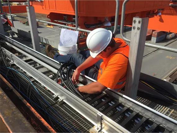 Installation service from igus