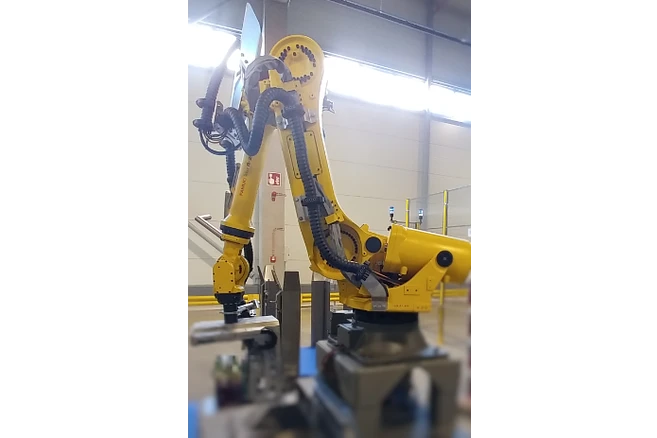 Palletisation with Fanuc R2000iC 165F