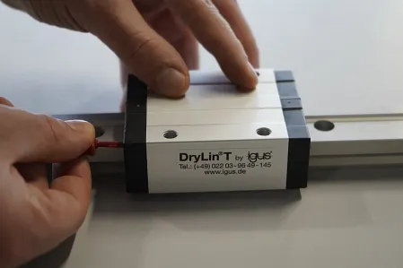 drylin T clearance adjustment