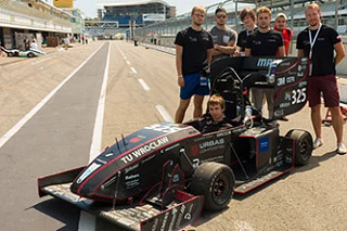 PWR Racing Team of the TU Wroclaw relies on plain bearing technology from igus®