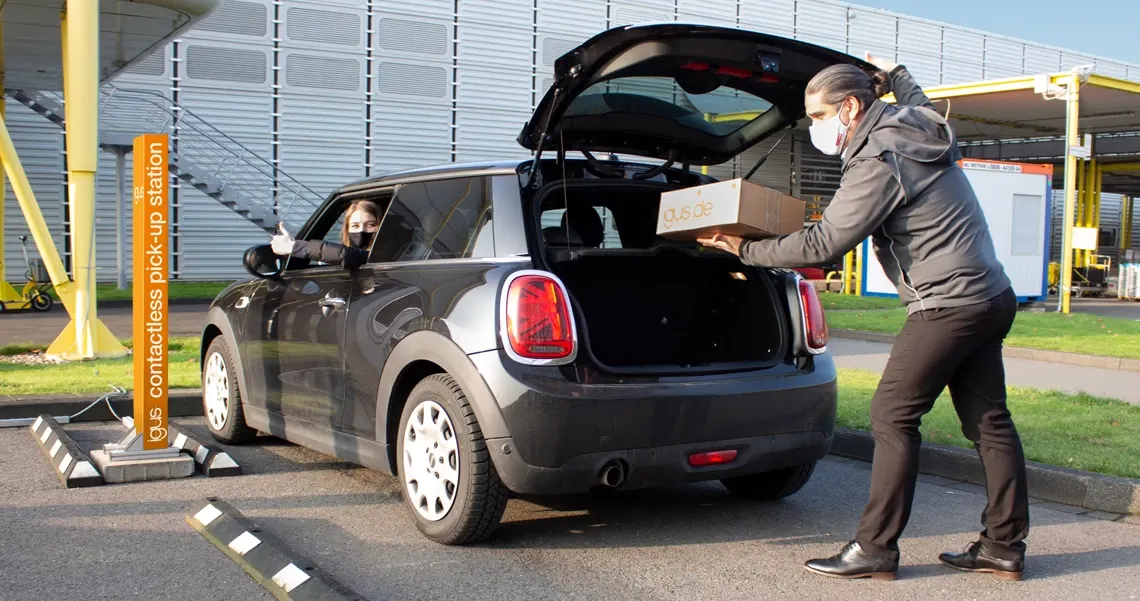 Kontaktlose Abholung bei igus Köln
