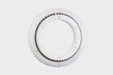 Slewing ring ball bearing with outer drive ring