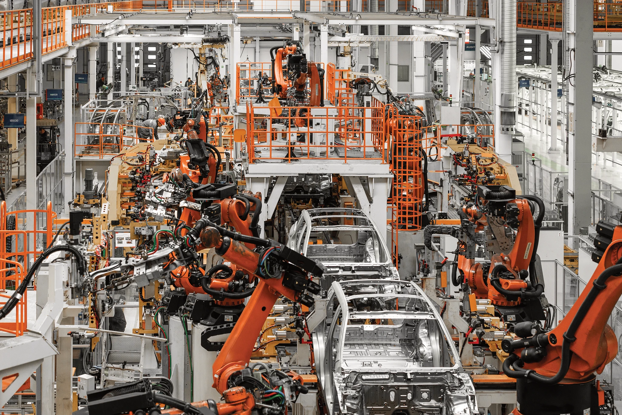 Cáp xe buýt CFROBOT8