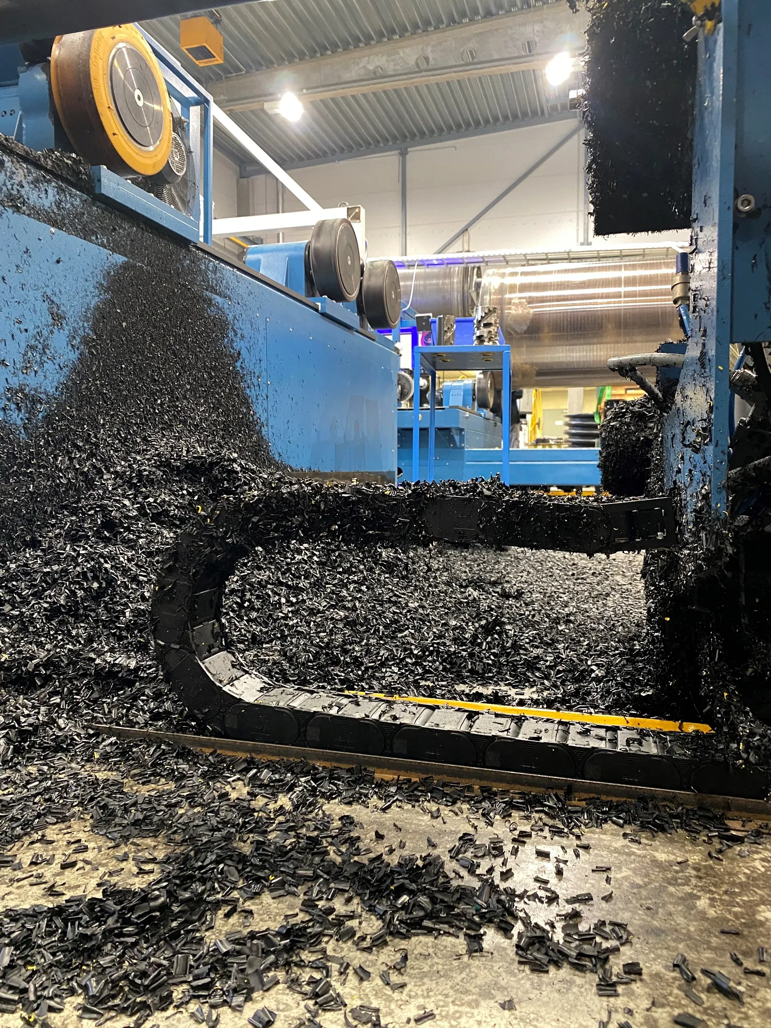 Energy chain system in a plant