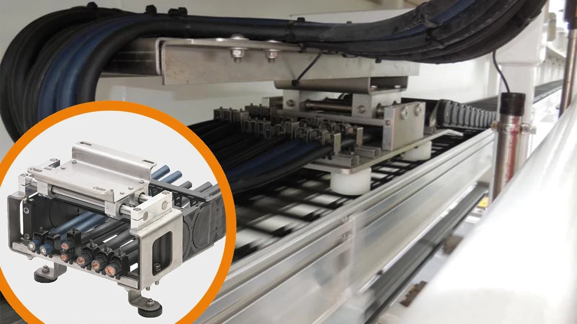 floating_moving_end_close-up