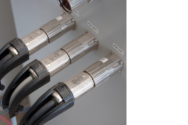 Cable routing with retraction system for 3D printing robots | igus®