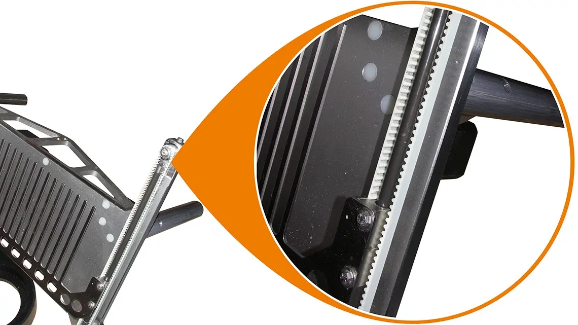 Stacking fork for inserting the slices