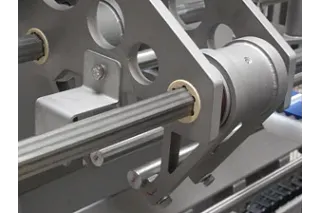 The hex guide was developed as a custom component, especially for the sausage link cutting machine.