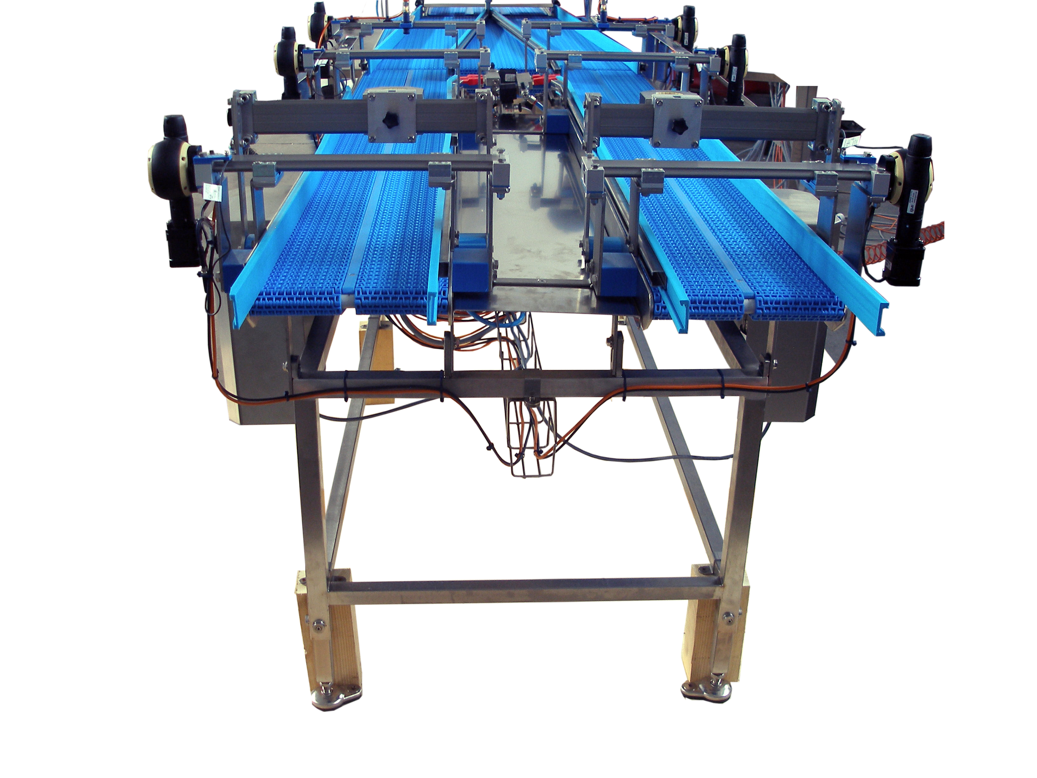 Conveyor belt format adjustment with Apiro