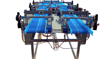 Conveyor belt format adjustment with Apiro