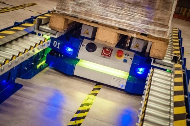 AGV von Etisoft Smart Solutions