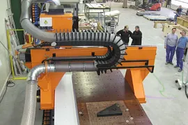 e-chain® with extender crossbars on machine tool