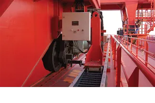 i.Sense EC.P on a shipyard crane