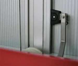 Energy chains in use at extremely low temperatures