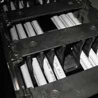 Kunststofföffnungsstege helfen die Leitungslebensdauer zu erhöhen