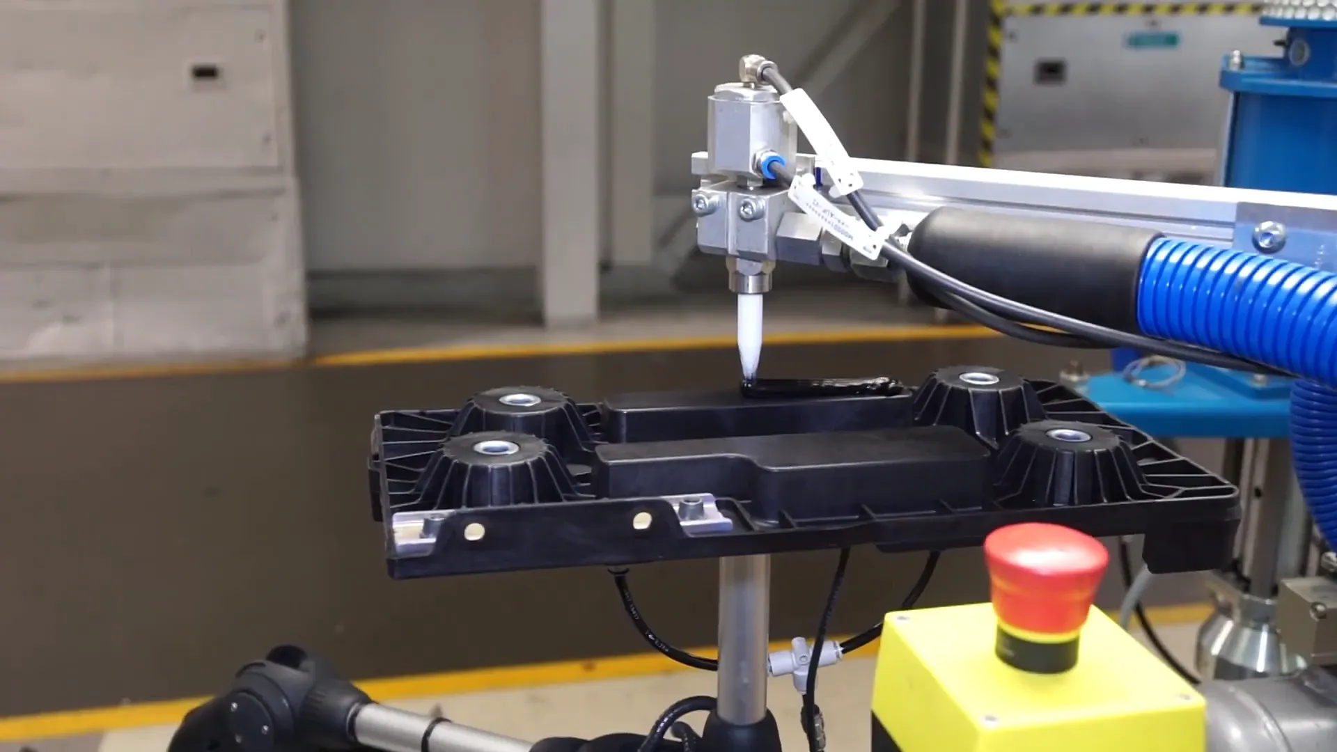 lca-gluing-and-dosing-application-vw-III