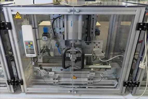 Testbank 5:1 met lineaire beweging