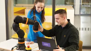 Young Engineers Support from igus