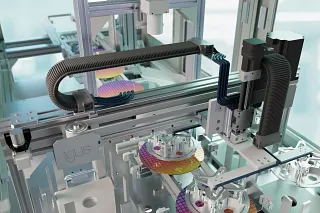 Dissipative energy chain from igus with self-supporting function makes space-consuming shielding superfluous