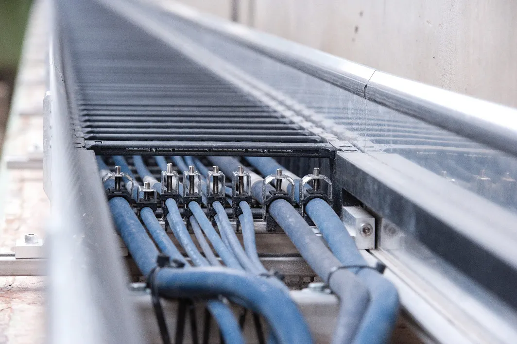 Energieketting met kabels