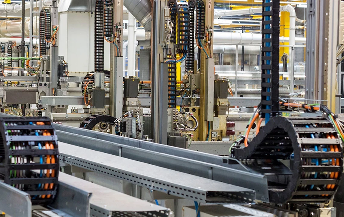 e-řetězce v rakouském závodě na výrobu motorů