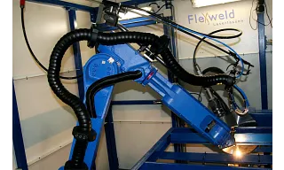 Robot de soldadura láser de Flexweld con triflex R