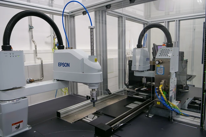 Smooth movement in the sensor test rig | igus Singapore